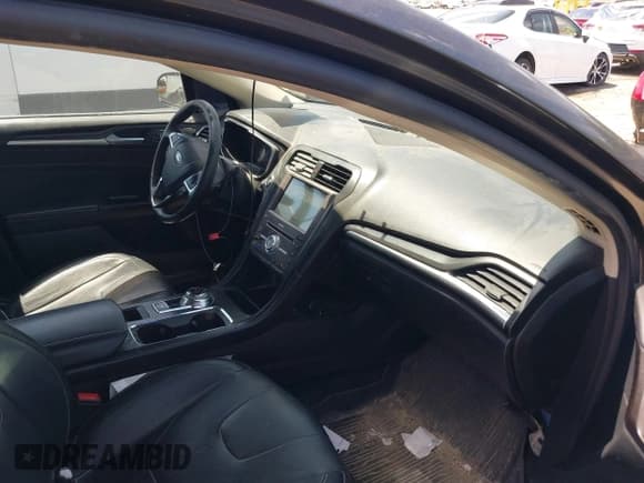 ✅ 2017 Ford Fusion Titanium • VIN: 3FA6P0K99HR136596 • Лот: 42347238. Опубликован ранее на IAAI с пробегом 149 749 миль. Бесплатный доступ к архиву аукционных продаж из США и подробный отчёт об истории автомобиля на DreamBid. Изображение 5.