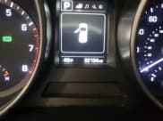 ✅ 2018 Hyundai Santa Fe 2.4L • VIN: 5NMZTDLB3JH107046 • Лот: 64106391. Опубликован ранее на Copart с пробегом 92 104 миль. Бесплатный доступ к архиву аукционных продаж из США и подробный отчёт об истории автомобиля на DreamBid. Изображение 8.