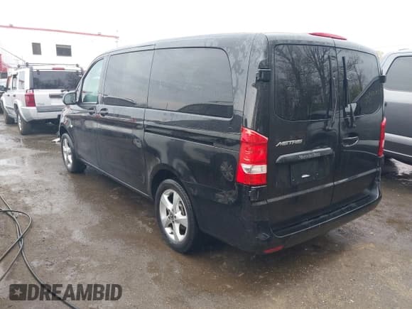 ✅ 2018 Mercedes-Benz Metris Passenger • VIN: WD4PG2EE6J3498379 • Lot: 42039931. Listed on IAAI with 62,776 mi. Free auction sales archive from the USA and detailed vehicle history report at DreamBid. Image 3.