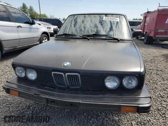 ✅ 1986 BMW 5 Series 528e • VIN: WBADK8305G9703652 • Лот: 55636055. Опубликован ранее на Copart с пробегом 180 821 миль. Бесплатный доступ к архиву аукционных продаж из США и подробный отчёт об истории автомобиля на DreamBid. Изображение 5.