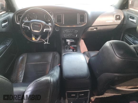 ✅ 2018 Dodge Charger GT • VIN: 2C3CDXJG5JH189476 • Lot: 86635795. Wystawiony na Copart z przebiegiem Nie podano. Bezpłatny archiwum sprzedaży aukcyjnych z USA i szczegółowy raport historii pojazdu na DreamBid. Zdjęcie 8.