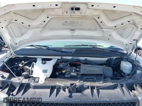 ✅ 2013 Chevrolet Express Cargo • VIN: 1GCWGFCB8D1902532 • Lot: 42452764. Wystawiony na IAAI z przebiegiem 95 113 mil. Bezpłatny archiwum sprzedaży aukcyjnych z USA i szczegółowy raport historii pojazdu na DreamBid. Zdjęcie 10.