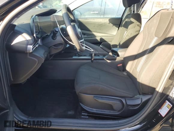 ✅ 2024 Hyundai Elantra SEL • VIN: KMHLM4DG9RU710774 • Lot: 92247455. Listed on Copart with 14,532 mi. Free auction sales archive from the USA and detailed vehicle history report at DreamBid. Image 7.