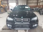 ✅ 2012 BMW X6 35i • VIN: 5UXFG2C53CL778867 • Lot: 43562088. Wystawiony na IAAI z przebiegiem 144 875 mil. Bezpłatny archiwum sprzedaży aukcyjnych z USA i szczegółowy raport historii pojazdu na DreamBid. Zdjęcie 12.