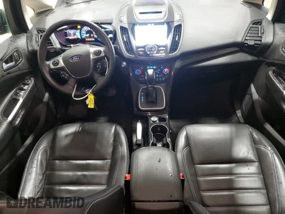 ✅ 2018 Ford C-Max Titanium • VIN: 1FADP5DU9JL105228 • Lot: 91812125. Wystawiony na Copart z przebiegiem 58 851 mil. Bezpłatny archiwum sprzedaży aukcyjnych z USA i szczegółowy raport historii pojazdu na DreamBid. Zdjęcie 8.