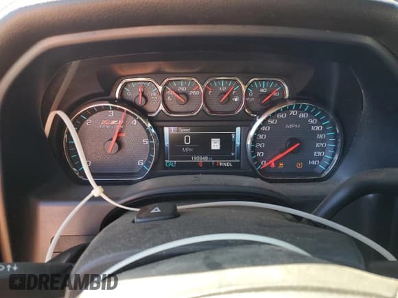 ✅ 2018 Chevrolet Silverado 1500 LTZ • VIN: 3GCUKSEC9JG118927 • Lot: 86516155. Wystawiony na Copart z przebiegiem 190 948 mil. Bezpłatny archiwum sprzedaży aukcyjnych z USA i szczegółowy raport historii pojazdu na DreamBid. Zdjęcie 9.