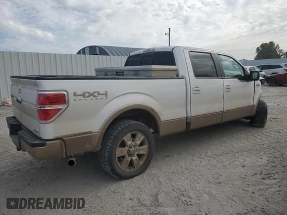 ✅ 2011 Ford F-150 Lariat • VIN: 1FTFW1EF1BFA61630 • Lot: 82635635. Wystawiony na Copart z przebiegiem 243 604 mil. Bezpłatny archiwum sprzedaży aukcyjnych z USA i szczegółowy raport historii pojazdu na DreamBid. Zdjęcie 3.
