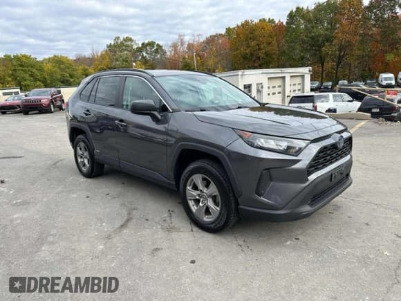 ✅ 2022 Toyota RAV4 Hybrid LE • VIN: 4T3LWRFVXNU076184 • Lot: 90396775. Wystawiony na Copart z przebiegiem 133 542 mil. Bezpłatny archiwum sprzedaży aukcyjnych z USA i szczegółowy raport historii pojazdu na DreamBid. Zdjęcie 4.