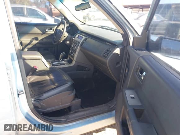 ✅ 2009 Ford Flex SE • VIN: 2FMDK51C59BA07535 • Lot: 43716319. Listed on IAAI with 218,401 mi. Free auction sales archive from the USA and detailed vehicle history report at DreamBid. Image 5.