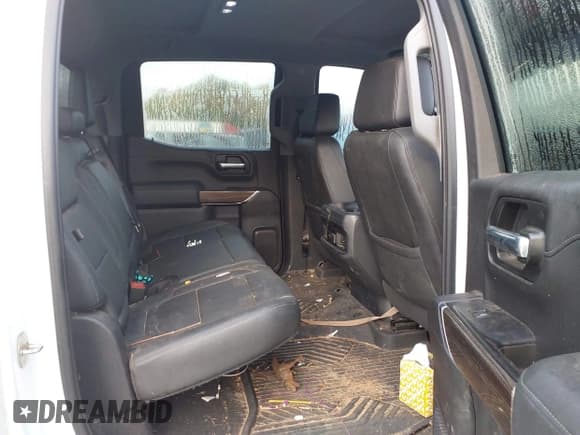 ✅ 2020 Chevrolet Silverado 1500 RST • VIN: 3GCUYEET9LG110801 • Lot: 43146146. Listed on IAAI with 145,879 mi. Free auction sales archive from the USA and detailed vehicle history report at DreamBid. Image 8.