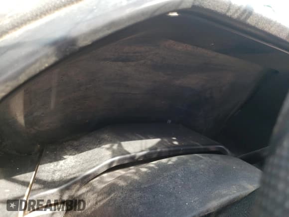 ✅ 2016 Ford F-150 XL • VIN: 1FTMF1E83GKD37040 • Lot: 62054015. Wystawiony na Copart z przebiegiem Nie podano. Bezpłatny archiwum sprzedaży aukcyjnych z USA i szczegółowy raport historii pojazdu na DreamBid. Zdjęcie 9.