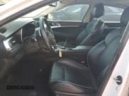 ✅ 2019 Genesis G70 Advanced • VIN: KMTG34LA5KU013244 • Lot: 57261355. Wystawiony na Copart z przebiegiem 61 301 mil. Bezpłatny archiwum sprzedaży aukcyjnych z USA i szczegółowy raport historii pojazdu na DreamBid. Zdjęcie 7.