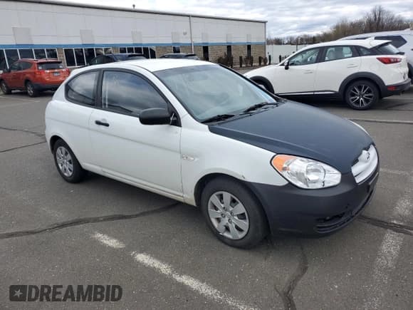 ✅ 2010 Hyundai Accent GS • VIN: KMHCM3AC1AU163662 • Лот: 53574705. Опубликован ранее на Copart с пробегом 115 858 миль. Бесплатный доступ к архиву аукционных продаж из США и подробный отчёт об истории автомобиля на DreamBid. Изображение 4.
