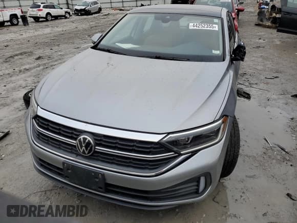 ✅ 2022 Volkswagen Jetta SEL • VIN: 3VWGM7BU5NM031743 • Лот: 44252355. Опубликован ранее на Copart с пробегом Не указан. Бесплатный доступ к архиву аукционных продаж из США и подробный отчёт об истории автомобиля на DreamBid. Изображение 5.