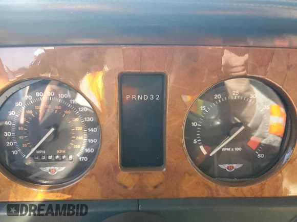 ✅ 1995 Bentley Turbo R • VIN: SCBZR03C5SCX55359 • Lot: 87054945. Wystawiony na Copart z przebiegiem 89 776 mil. Bezpłatny archiwum sprzedaży aukcyjnych z USA i szczegółowy raport historii pojazdu na DreamBid. Zdjęcie 9.