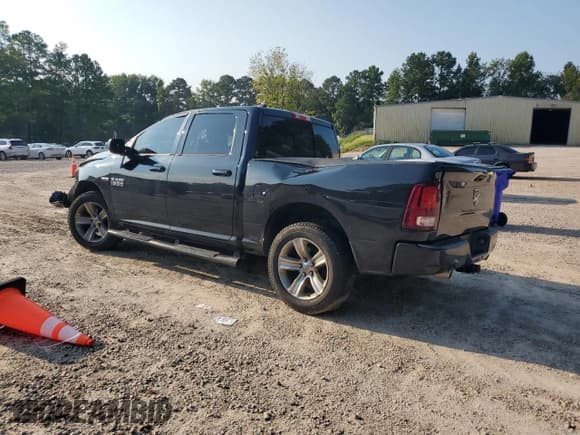 ✅ 2016 Ram 1500 Sport • VIN: 1C6RR6MTXGS325779 • Лот: 68770255. Опубликован ранее на Copart с пробегом 147 403 миль. Бесплатный доступ к архиву аукционных продаж из США и подробный отчёт об истории автомобиля на DreamBid. Изображение 2.