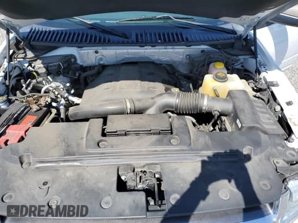 ✅ 2016 Ford Expedition XLT • VIN: 1FMJU1JT4GEF16748 • Lot: 52856195. Listed on Copart with 64,609 mi. Free auction sales archive from the USA and detailed vehicle history report at DreamBid. Image 12.