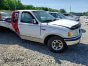 ✅ 1997 Ford F-150 XL • VIN: 1FTEX17L4VNC57714 • Lot: 57499975. Wystawiony na Copart z przebiegiem 84 726 mil. Bezpłatny archiwum sprzedaży aukcyjnych z USA i szczegółowy raport historii pojazdu na DreamBid. Zdjęcie 13.