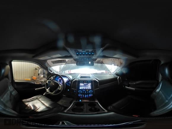 ✅ 2017 Ford F-350 Platinum • VIN: 1FT8W3BT1HED55414 • Lot: 93620265. Wystawiony na Copart z przebiegiem 139 540 mil. Bezpłatny archiwum sprzedaży aukcyjnych z USA i szczegółowy raport historii pojazdu na DreamBid. Zdjęcie 14.