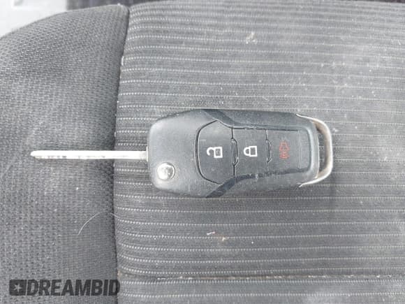 ✅ 2017 Ford F-150 XL • VIN: 1FTEW1CP3HKD58597 • Lot: 41928993. Listed on IAAI with 143,802 mi. Free auction sales archive from the USA and detailed vehicle history report at DreamBid. Image 11.