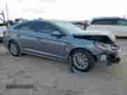 2018 Hyundai Sonata SE с VIN 5NPE24AF1JH673555, выставлен на аукционе Copart как лот 80585255 с пробегом Не указан миль и Списание • Salvage title. История ставок и продаж доступна на DreamBid. Изображение 4.