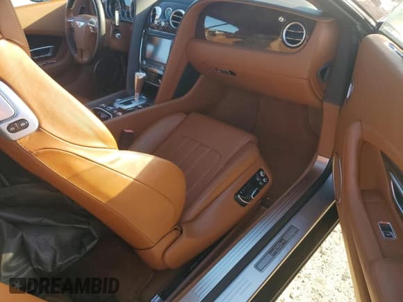 ✅ 2012 Bentley Continental GT • VIN: SCBGR3ZA9CC077232 • Lot: 78362024. Listed on Copart with 25,390 mi. Free auction sales archive from the USA and detailed vehicle history report at DreamBid. Image 8.
