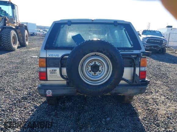 ✅ 1992 Nissan Pathfinder LE • VIN: JN8HD17Y4NW014548 • Lot: 41461969. Listed on IAAI with 245,282 mi. Free auction sales archive from the USA and detailed vehicle history report at DreamBid. Image 15.