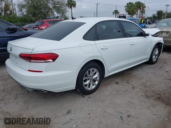 ✅ 2020 Volkswagen Passat S • VIN: 1VWAA7A35LC004838 • Lot: 41184897. Listed on IAAI with 68,628 mi. Free auction sales archive from the USA and detailed vehicle history report at DreamBid. Image 4.