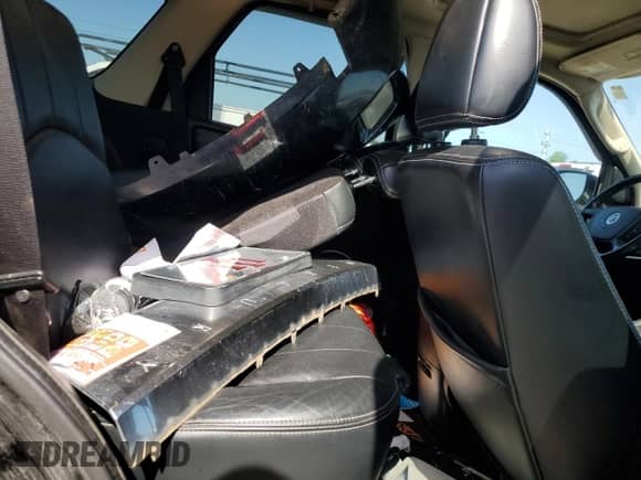 2005 Mercury Mariner Luxury с VIN 4M2YU56155DJ32167, выставлен на аукционе Copart как лот 61721015 с пробегом Не указан миль и Списание • Salvage title. История ставок и продаж доступна на DreamBid. Изображение 11.