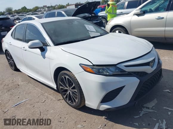 ✅ 2019 Toyota Camry SE • VIN: 4T1B11HK5KU789268 • Лот: 43319926. Опубликован ранее на IAAI с пробегом 115 616 миль. Бесплатный доступ к архиву аукционных продаж из США и подробный отчёт об истории автомобиля на DreamBid. Изображение 1.