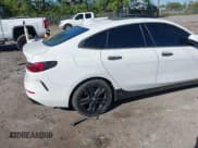 ✅ 2021 BMW 2 Series 228i • VIN: WBA53AK02M7H40744 • Lot: 41767916. Wystawiony na IAAI z przebiegiem 49 193 mil. Bezpłatny archiwum sprzedaży aukcyjnych z USA i szczegółowy raport historii pojazdu na DreamBid. Zdjęcie 4.