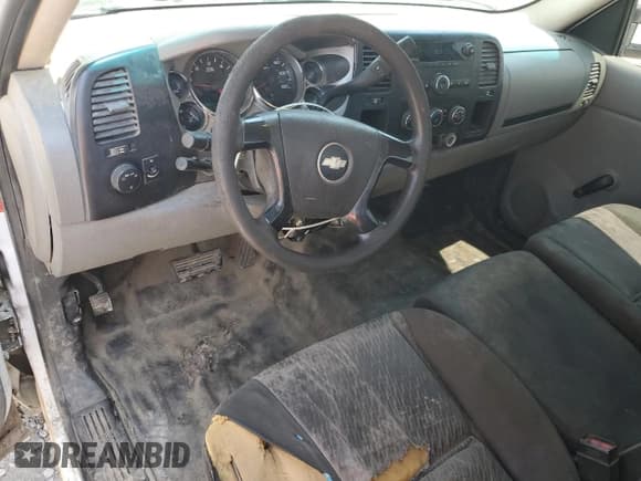 ✅ 2007 Chevrolet Silverado 2500HD Work Truck • VIN: 1GCHC24K87E511647 • Лот: 65199195. Опубликован ранее на Copart с пробегом 389 645 миль. Бесплатный доступ к архиву аукционных продаж из США и подробный отчёт об истории автомобиля на DreamBid. Изображение 8.