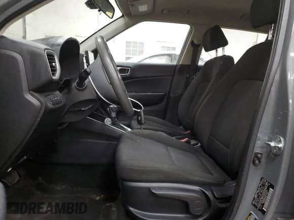 2021 Hyundai Venue SE с VIN KMHRB8A32MU097950, выставлен на аукционе Copart как лот 67649435 с пробегом 91 565 миль миль и На запчасти • Non repairable. История ставок и продаж доступна на DreamBid. Изображение 7.
