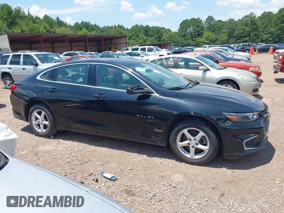 2017 Chevrolet Malibu LS z VIN 1G1ZC5ST0HF125357, wystawiony jako IAAI lot #42670776 z przebiegiem 166 400 mil mil oraz . Historia ofert i sprzedaży dostępna na DreamBid. Obrazek 13.