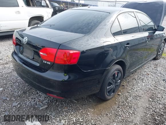 ✅ 2012 Volkswagen Jetta SE • VIN: 3VWDX7AJ6CM340538 • Лот: 43823639. Опубликован ранее на IAAI с пробегом 171 760 миль. Бесплатный доступ к архиву аукционных продаж из США и подробный отчёт об истории автомобиля на DreamBid. Изображение 4.