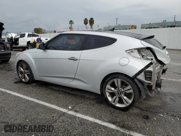 ✅ 2013 Hyundai Veloster w/Gray Int • VIN: KMHTC6AD2DU093056 • Lot: 81179253. Listed on Copart with 144,405 mi. Free auction sales archive from the USA and detailed vehicle history report at DreamBid. Image 2.