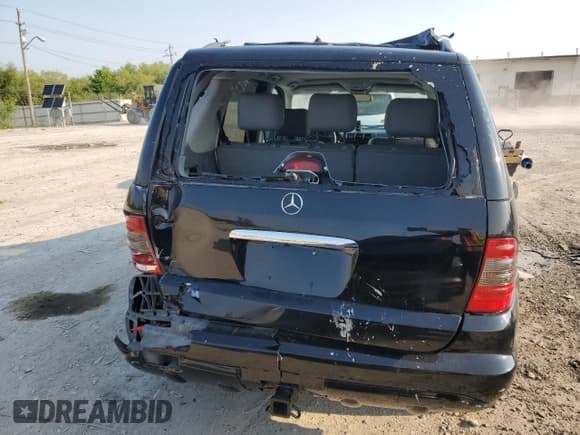 ✅ 2005 Mercedes-Benz M 500 • VIN: 4JGAB75E95A525115 • Lot: 60524995. Listed on Copart with 527,276 mi. Free auction sales archive from the USA and detailed vehicle history report at DreamBid. Image 6.