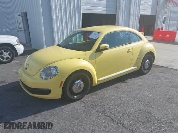 ✅ 2013 Volkswagen Beetle 2.5L • VIN: 3VWHX7AT7DM613197 • Lot: 41298890. Listed on IAAI with 130,219 mi. Free auction sales archive from the USA and detailed vehicle history report at DreamBid. Image 19.