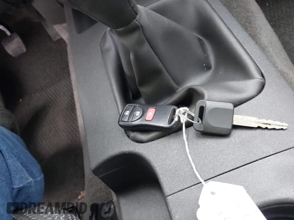 ✅ 2015 Nissan Xterra Pro-4X • VIN: 5N1AN0NW6FN655550 • Lot: 41442868. Listed on IAAI with 122,008 mi. Free auction sales archive from the USA and detailed vehicle history report at DreamBid. Image 11.