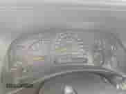 2005 Chevrolet Silverado 1500 Z71 z VIN 1GCEK19Z05Z145775, wystawiony jako Copart lot #87466235 z przebiegiem 275 711 mil mil oraz Szkoda całkowita • Salvage title. Historia ofert i sprzedaży dostępna na DreamBid. Obrazek 9.