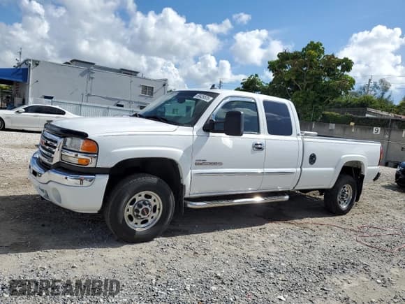✅ 2006 GMC Sierra 1500 • VIN: 1GTHC29D66E271748 • Lot: 69439535. Wystawiony na Copart z przebiegiem 151 627 mil. Bezpłatny archiwum sprzedaży aukcyjnych z USA i szczegółowy raport historii pojazdu na DreamBid. Zdjęcie 1.