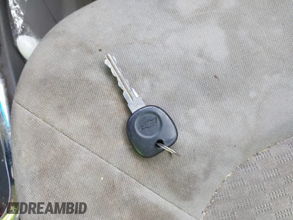 ✅ 2006 Chevrolet HHR LS • VIN: 3GNDA13D56S527866 • Lot: 41480678. Listed on IAAI with 238,372 mi. Free auction sales archive from the USA and detailed vehicle history report at DreamBid. Image 11.