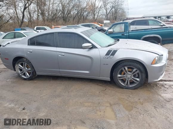 ✅ 2014 Dodge Charger RT Max • VIN: 2C3CDXDT2EH199722 • Lot: 43908410. Listed on IAAI with 151,750 mi. Free auction sales archive from the USA and detailed vehicle history report at DreamBid. Image 13.