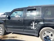 ✅ 2016 Jeep Patriot Sport • VIN: 1C4NJPBA6GD693659 • Lot: 43665695. Wystawiony na IAAI z przebiegiem 167 002 mil. Bezpłatny archiwum sprzedaży aukcyjnych z USA i szczegółowy raport historii pojazdu na DreamBid. Zdjęcie 15.