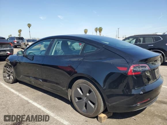 ✅ 2023 Tesla Model 3 • VIN: 5YJ3E1EA4PF385032 • Lot: 51714665. Wystawiony na Copart z przebiegiem 42 847 mil. Bezpłatny archiwum sprzedaży aukcyjnych z USA i szczegółowy raport historii pojazdu na DreamBid. Zdjęcie 2.