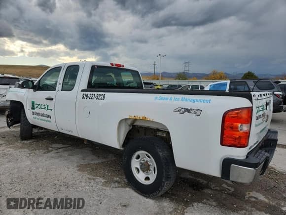 ✅ 2009 Chevrolet Silverado 2500HD Work Truck • VIN: 1GCHK49K39E136406 • Лот: 89884625. Опубликован ранее на Copart с пробегом 164 953 миль. Бесплатный доступ к архиву аукционных продаж из США и подробный отчёт об истории автомобиля на DreamBid. Изображение 2.