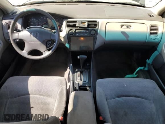 ✅ 2001 Honda Accord LX • VIN: 1HGCG56451A119403 • Лот: 64699245. Опубликован ранее на Copart с пробегом 218 408 миль. Бесплатный доступ к архиву аукционных продаж из США и подробный отчёт об истории автомобиля на DreamBid. Изображение 8.