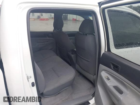 ✅ 2005 Toyota Tacoma • VIN: 5TELU42NX5Z078374 • Lot: 43377327. Listed on IAAI with 188,831 mi. Free auction sales archive from the USA and detailed vehicle history report at DreamBid. Image 8.