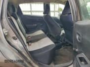 ✅ 2013 Toyota Yaris LE • VIN: JTDKTUD33DD567135 • Lot: 95348725. Wystawiony na Copart z przebiegiem 241 483 mil. Bezpłatny archiwum sprzedaży aukcyjnych z USA i szczegółowy raport historii pojazdu na DreamBid. Zdjęcie 10.