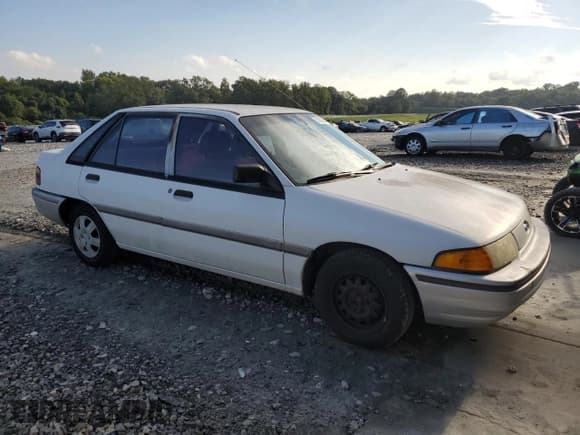 ✅ 1991 Ford Escort • VIN: 1FAPP14JXMW279906 • Лот: 71882954. Опубликован ранее на Copart с пробегом 190 721 миль. Бесплатный доступ к архиву аукционных продаж из США и подробный отчёт об истории автомобиля на DreamBid. Изображение 4.